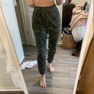 Hollister Camo Joggers